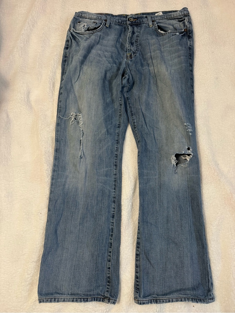 Lucky Brand Men's Straight Light Blue Distressed Jeans